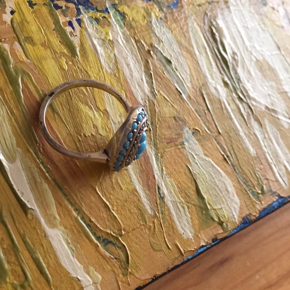 Vintage Ring - Picture 2 of 2